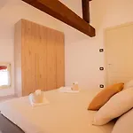 Apartment Mansarda Shakespeare - Car Parking Ferrara