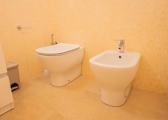 דירה Mansarda Shakespeare - Car Parking