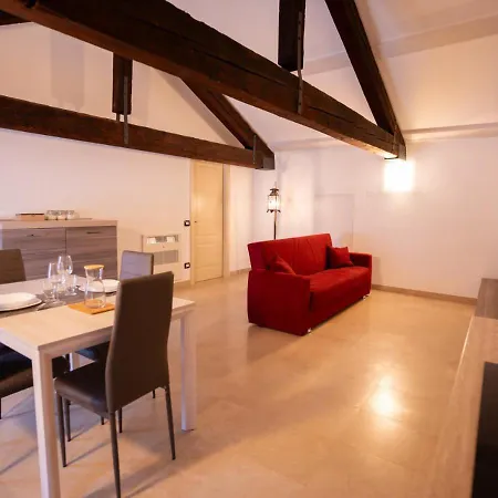 Appartement Mansarda Shakespeare - Car Parking *