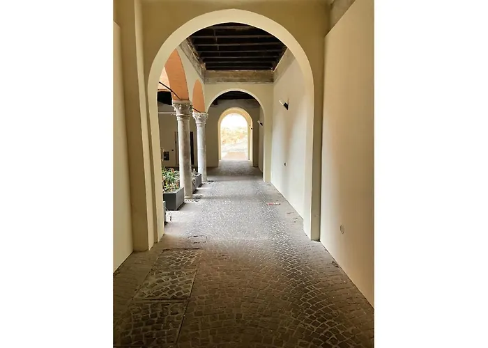 Mansarda Shakespeare - Car Parking * フェラーラ