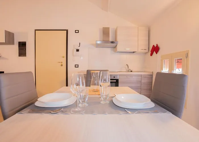 Apartament Mansarda Shakespeare - Car Parking